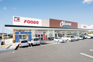 オークワ西改田店